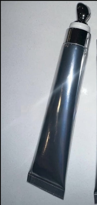 927773933-1